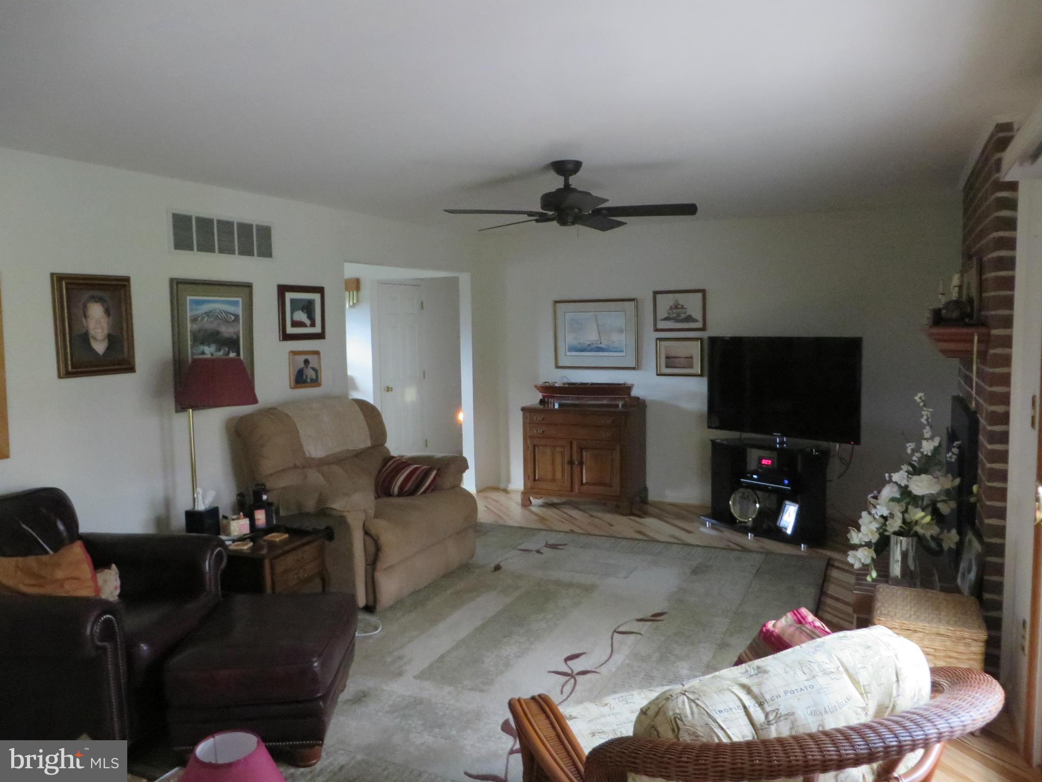 15811 York Road Sparks, MD 21152 - Photo 14 of 30 Family Room