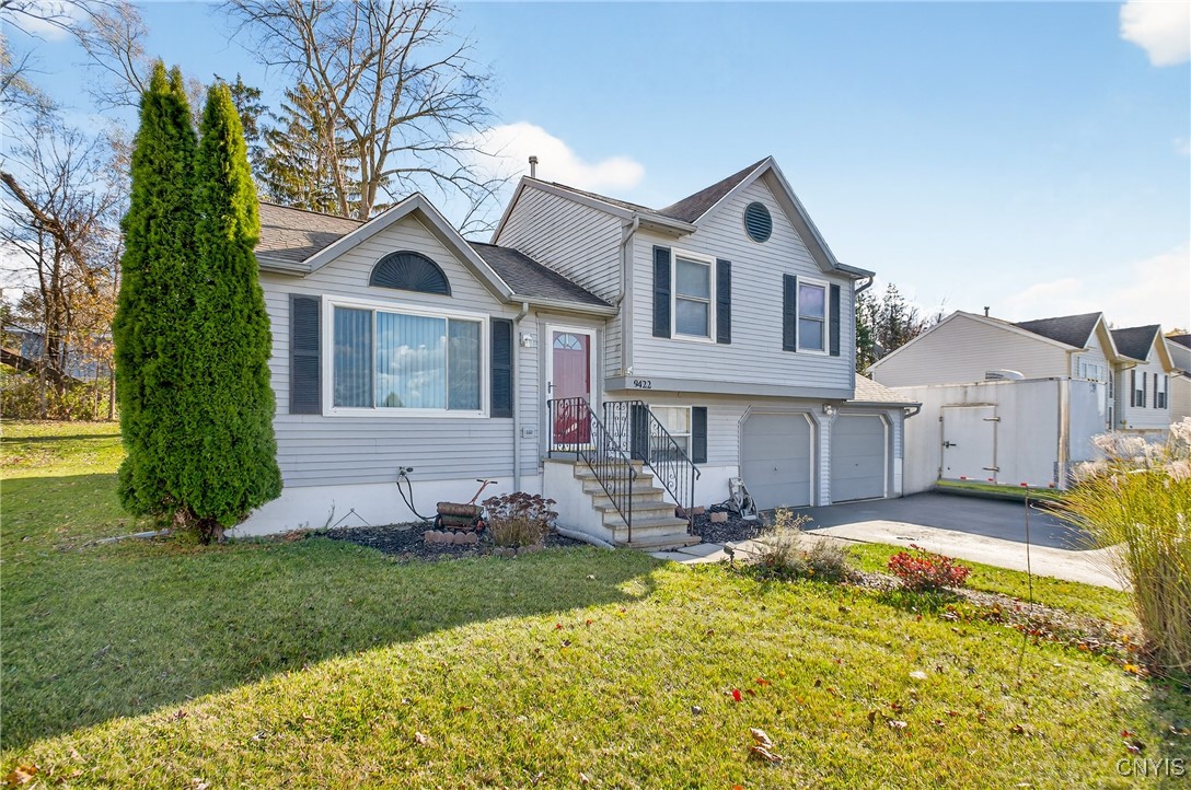 9422 Birch Tree Road Brewerton, NY 13029 - Photo 3 of 32