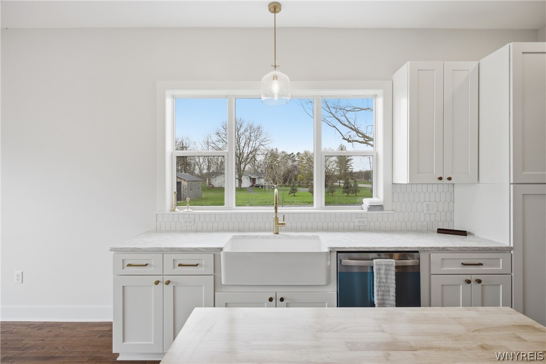 4350 Mapleton Road Pendleton, NY 14094 - Photo 12 of 42