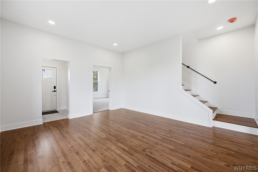 4350 Mapleton Road Pendleton, NY 14094 - Photo 5 of 42