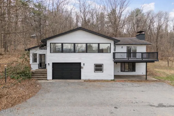 $549,999 | 122 Parkhurst Road, Wilton, NY 12831