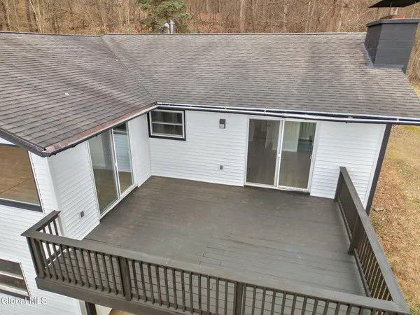 $549,999 | 122 Parkhurst Road, Wilton, NY 12831