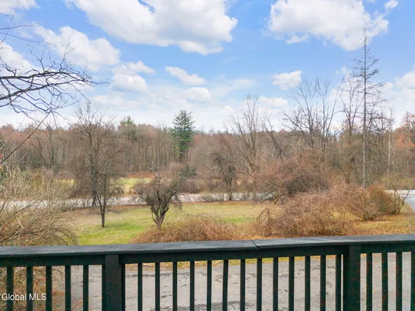 $549,999 | 122 Parkhurst Road, Wilton, NY 12831