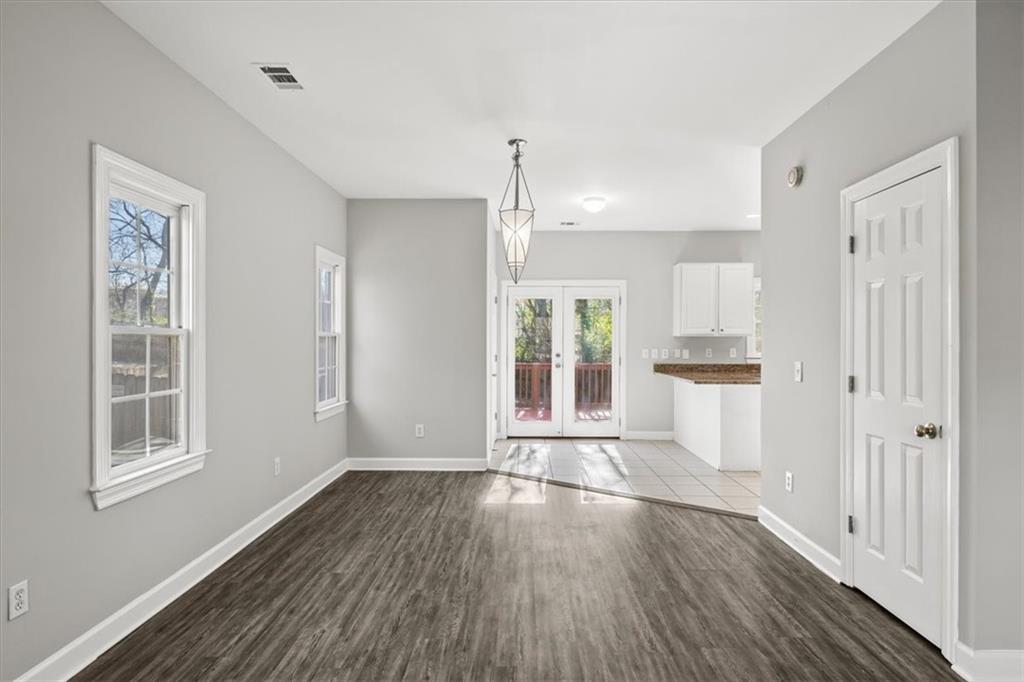 110 Bowen Circle Southwest Atlanta, GA 30315 - Photo 17 of 69