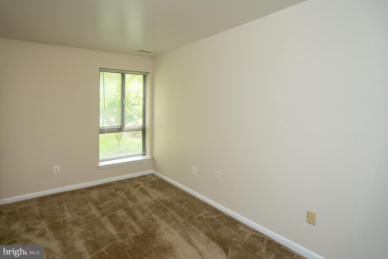 11216 Chestnut Grove Square, Unit 119 Reston, VA 20190 - Photo 16 of 16 3rd Bedroom