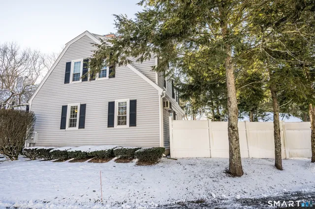 $225,000 | 22 Patriots Square, Unit 22, Mansfield, CT 06250