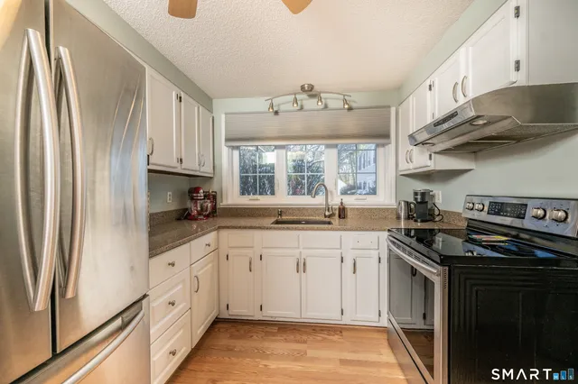 $225,000 | 22 Patriots Square, Unit 22, Mansfield, CT 06250