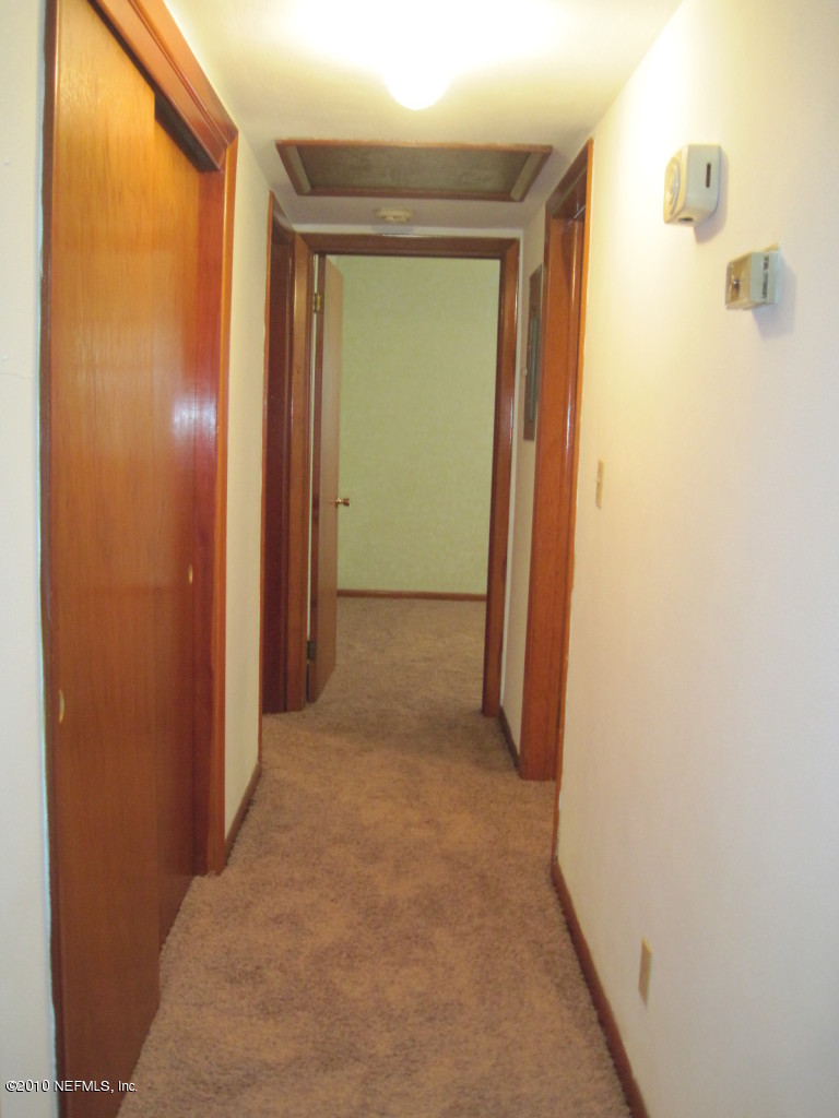 4404 Ish Brant Road Jacksonville, FL 32210 - Photo 13 of 18 Hallway