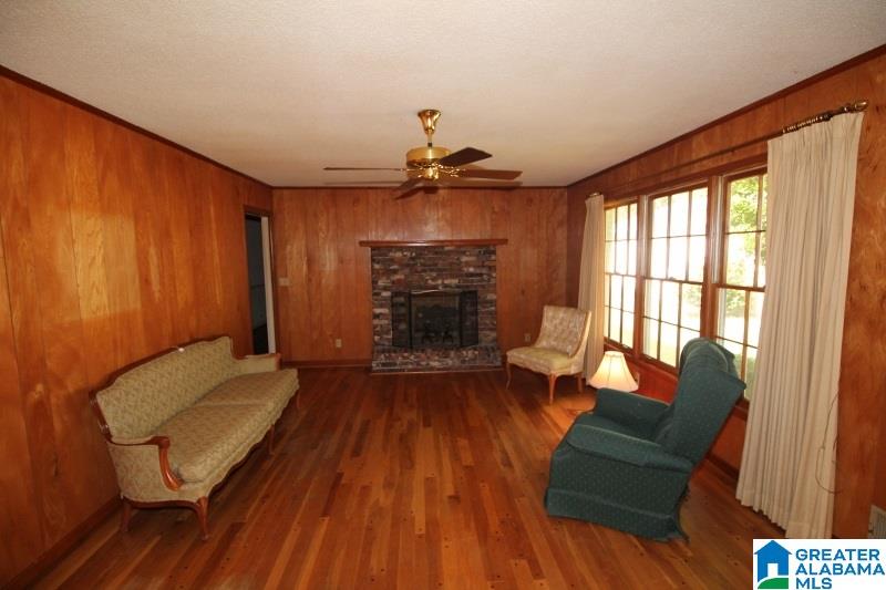 945 Pine Hill Road Birmingham, AL 35235 - Photo 9 of 20