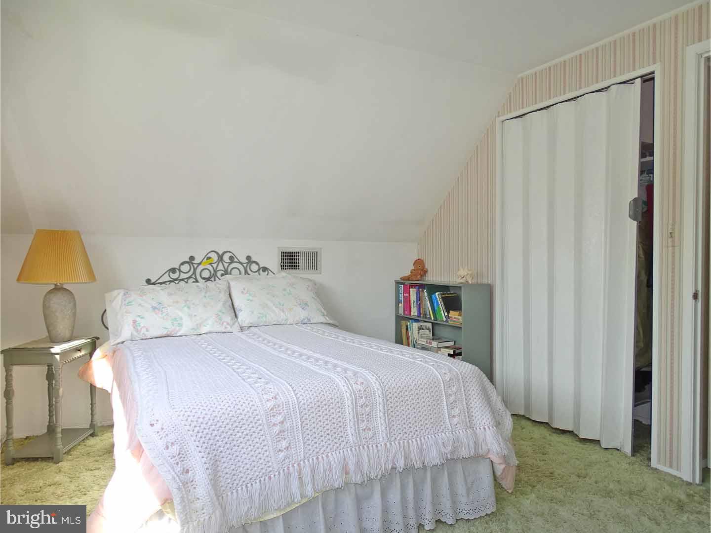32 Cinnamon Road Levittown, PA 19057 - Photo 11 of 18 Bedroom 3