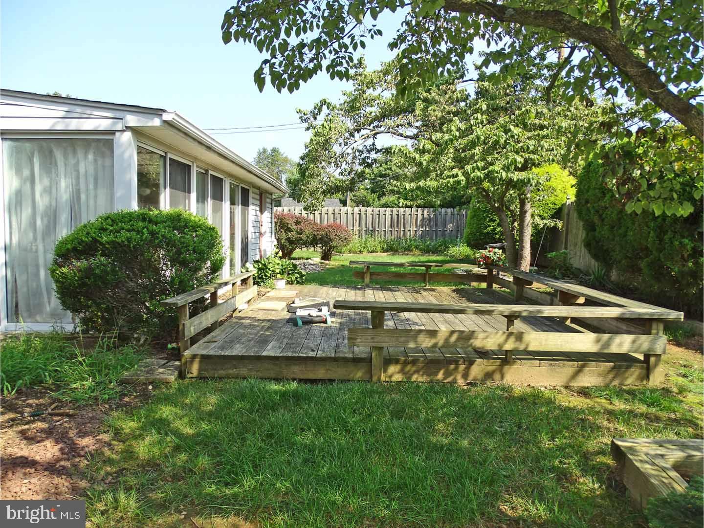 32 Cinnamon Road Levittown, PA 19057 - Photo 16 of 18 Exterior Back