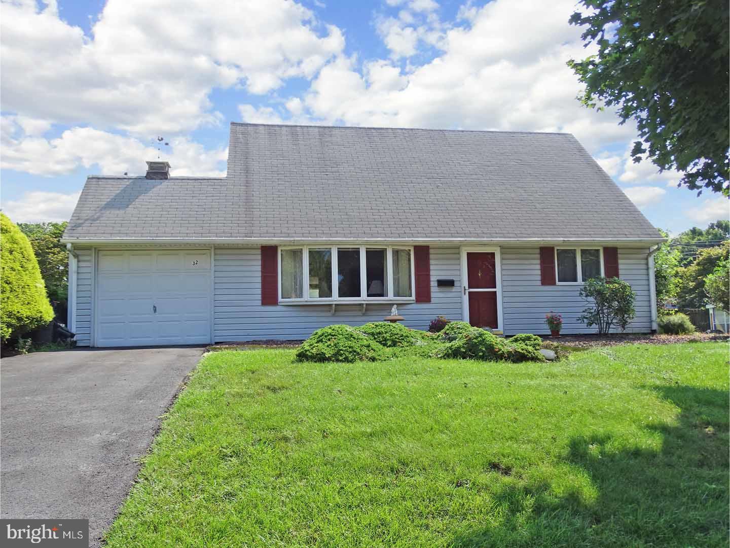 32 Cinnamon Road Levittown, PA 19057 - Photo 18 of 18 Exterior Front