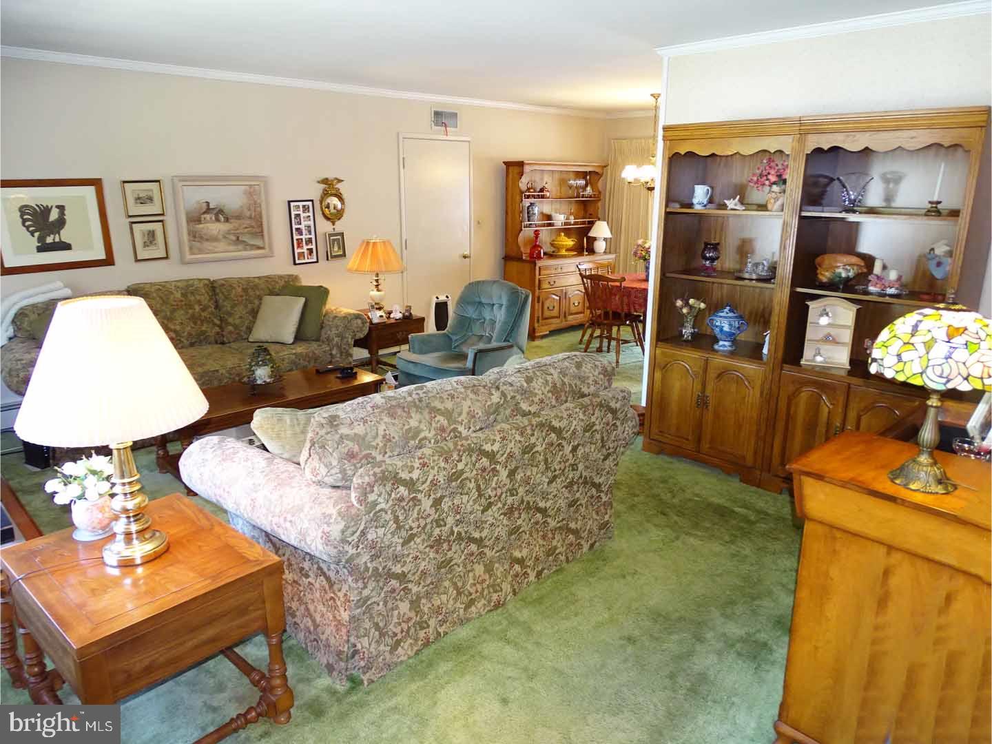 32 Cinnamon Road Levittown, PA 19057 - Photo 3 of 18 Living Room