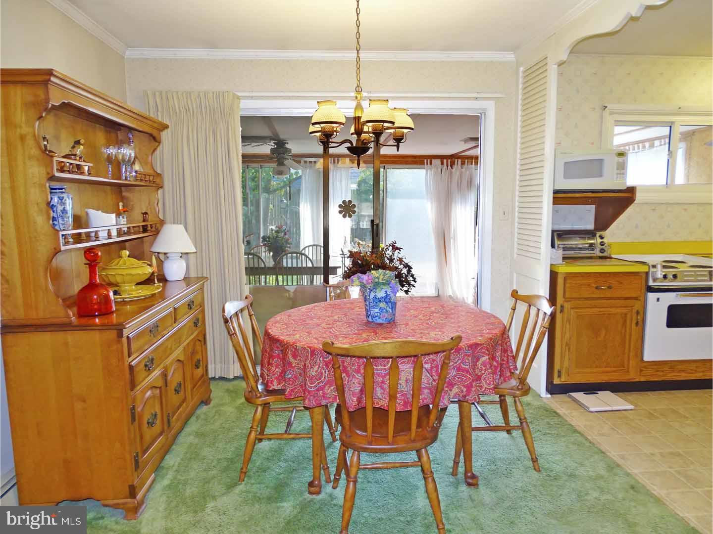 32 Cinnamon Road Levittown, PA 19057 - Photo 4 of 18 Dining Room