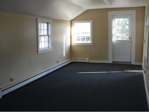 5 Elm Street, Unit 3 Wolfeboro, NH 03894 - Photo 3 of 6