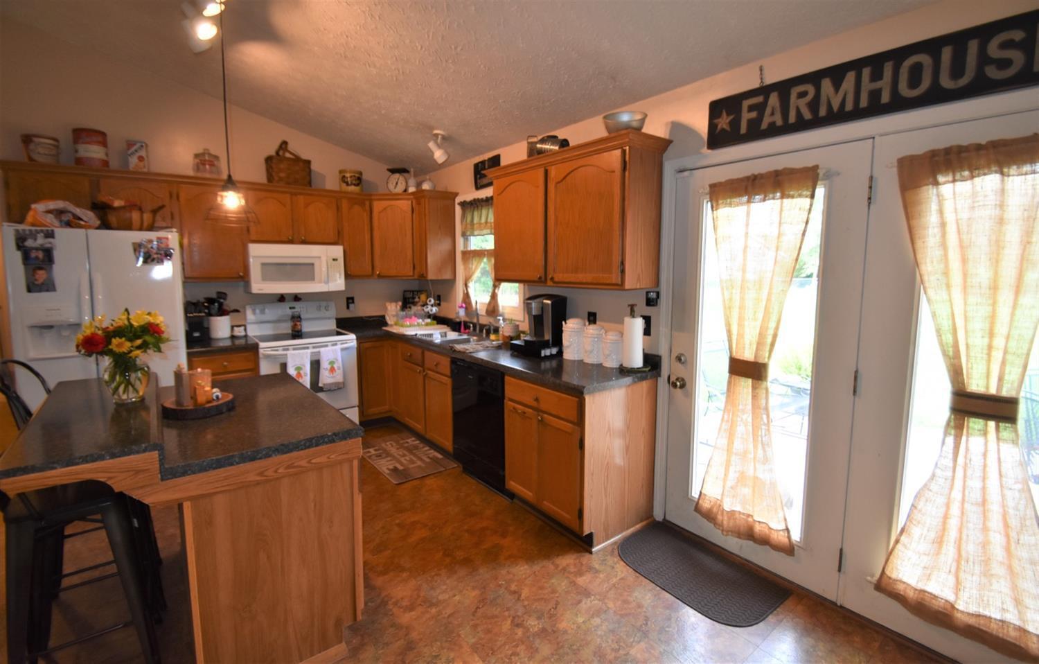 3682 Hamilton Richmond Road Hamilton, OH 45013 - Photo 9 of 35 Gallery Image 9