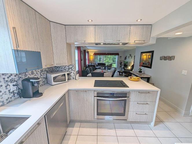 3511 Inverrary Dr Unit 101  