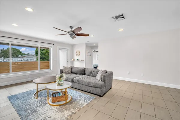 $3,500 | 22599 Southwest 65th Avenue, Boca Raton, FL 33428