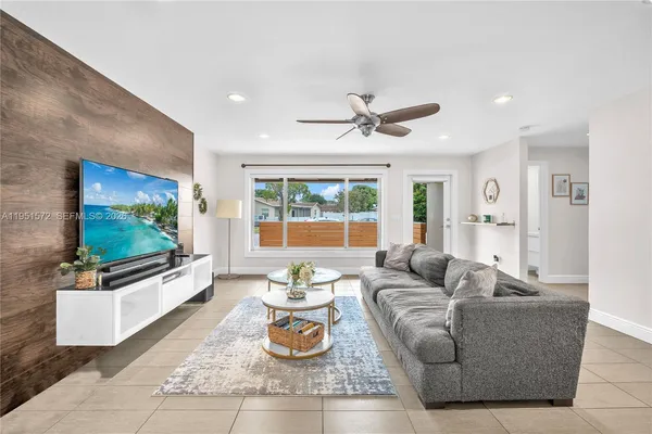 $3,500 | 22599 Southwest 65th Avenue, Boca Raton, FL 33428