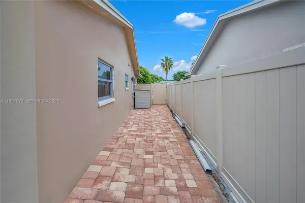 $3,500 | 22599 Southwest 65th Avenue, Boca Raton, FL 33428