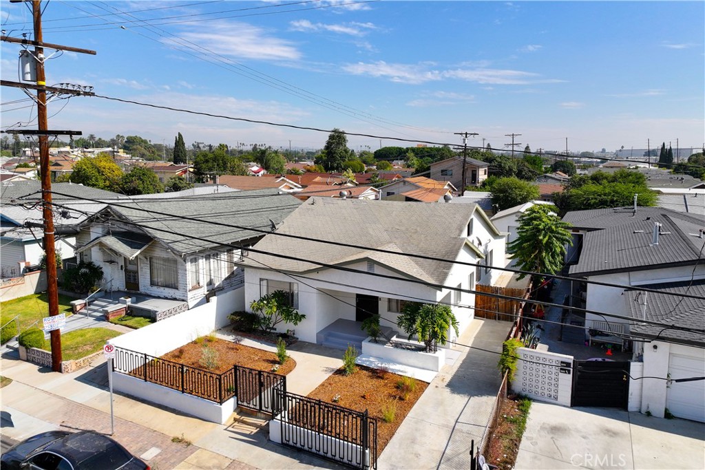 1178 Spence Street Los Angeles, CA 90023 - Photo 26 of 36 a view of outdoor space with seating area