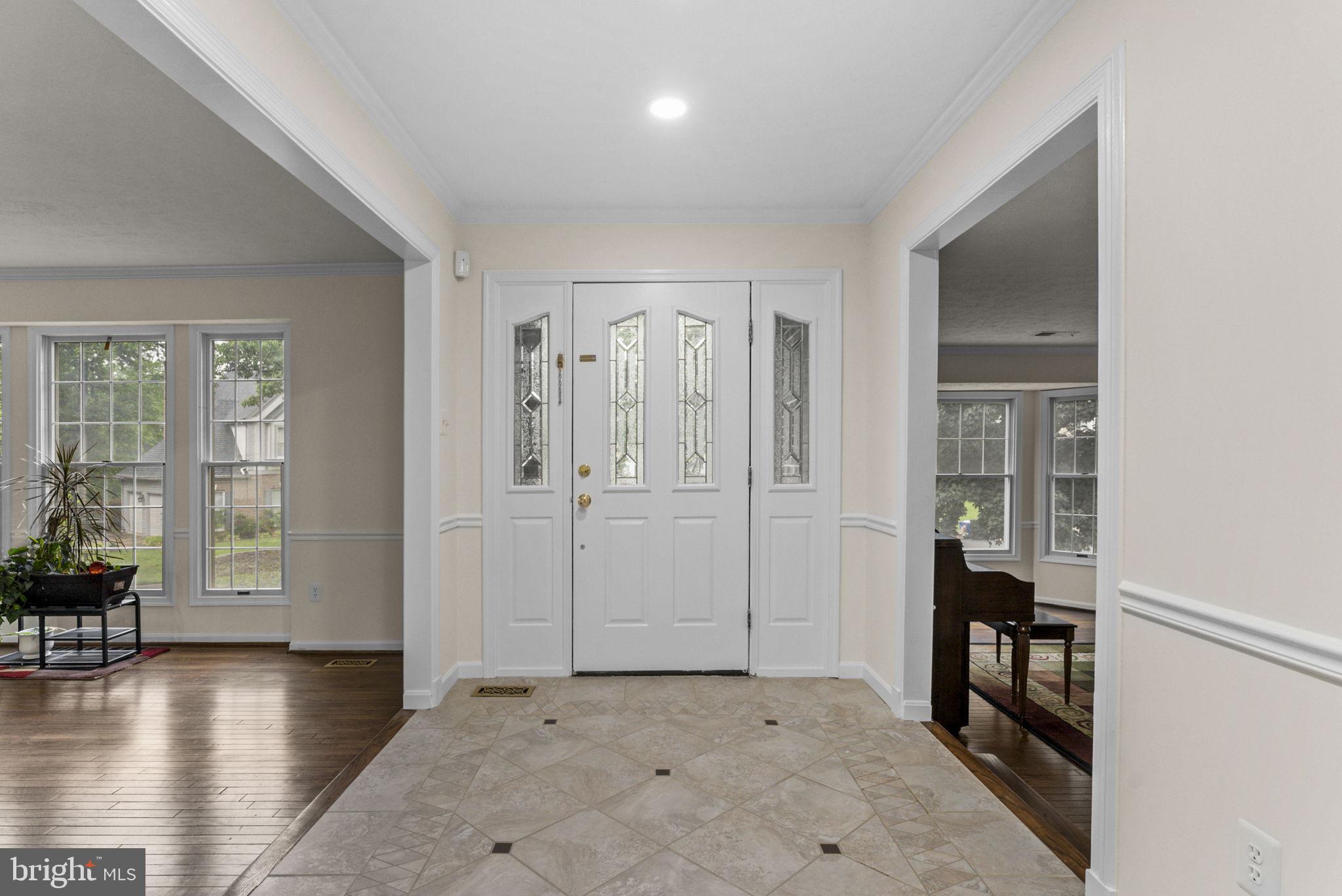 36 Rutherford Circle Sterling, VA 20165 - Photo 6 of 85