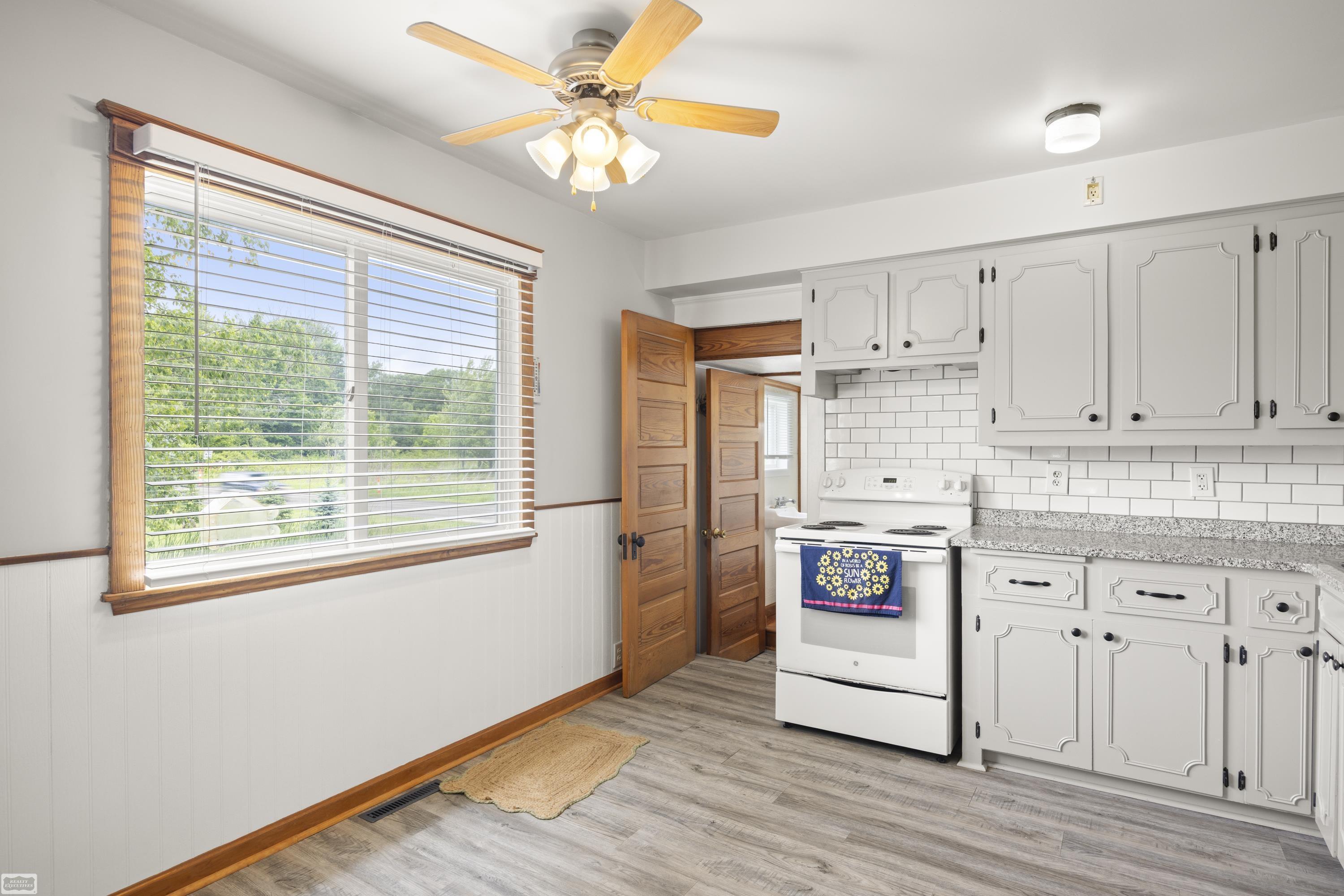 8609 Rattle Run Road Columbus, MI 48063 - Photo 8 of 23