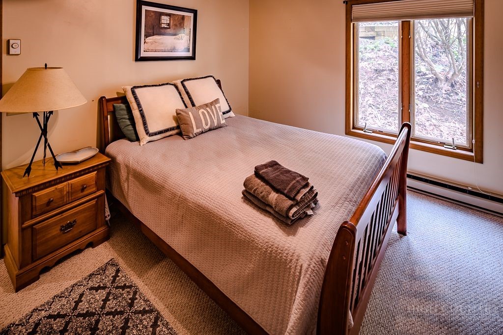 129 Lower Grouse Ridge Road Beech Mountain, NC 28604 - Photo 17 of 40