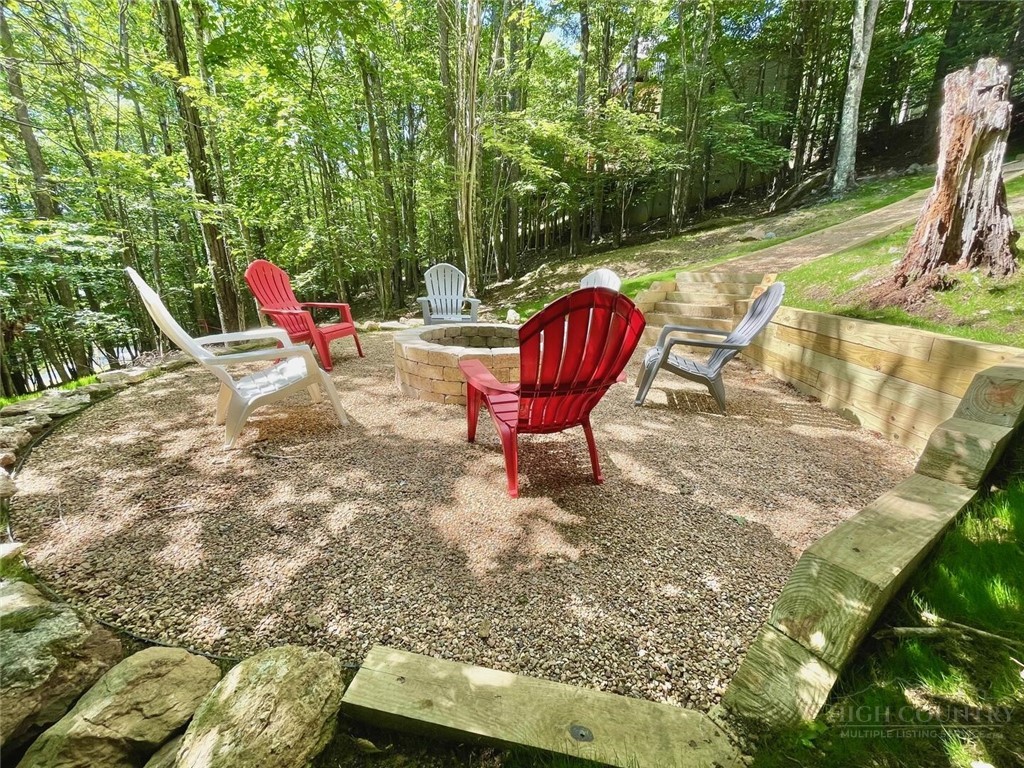 129 Lower Grouse Ridge Road Beech Mountain, NC 28604 - Photo 25 of 40