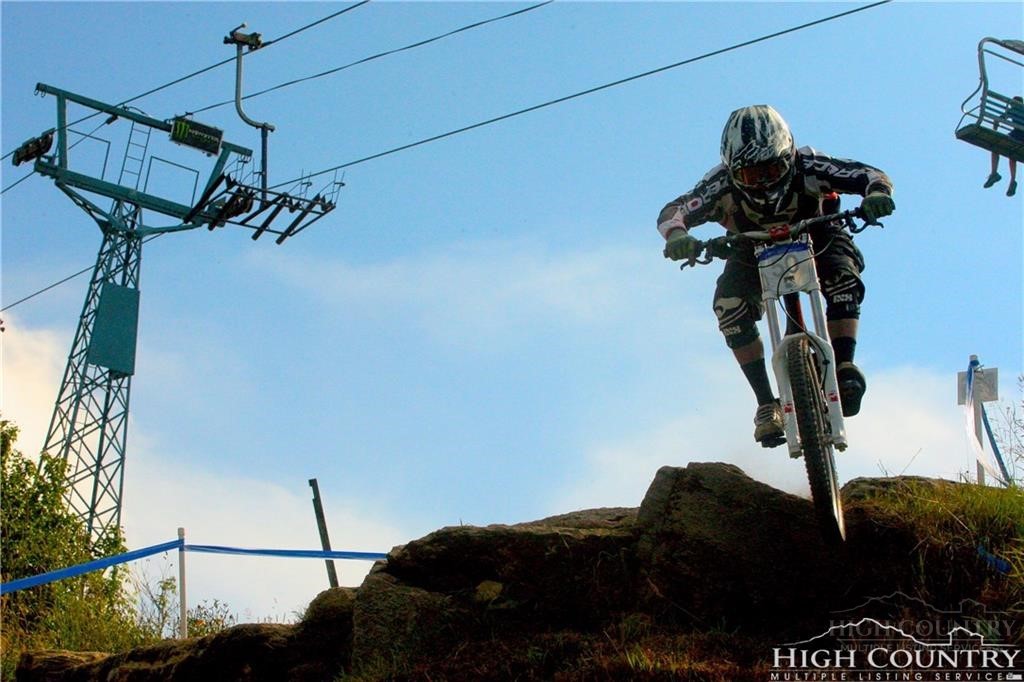 129 Lower Grouse Ridge Road Beech Mountain, NC 28604 - Photo 36 of 40