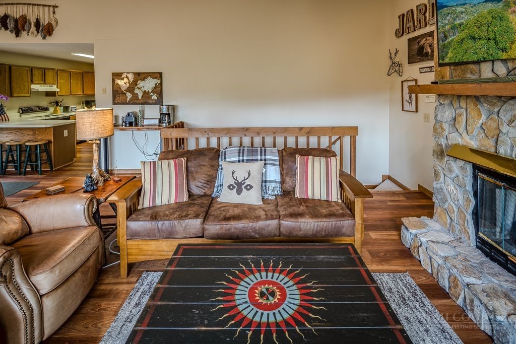 129 Lower Grouse Ridge Road Beech Mountain, NC 28604 - Photo 4 of 40