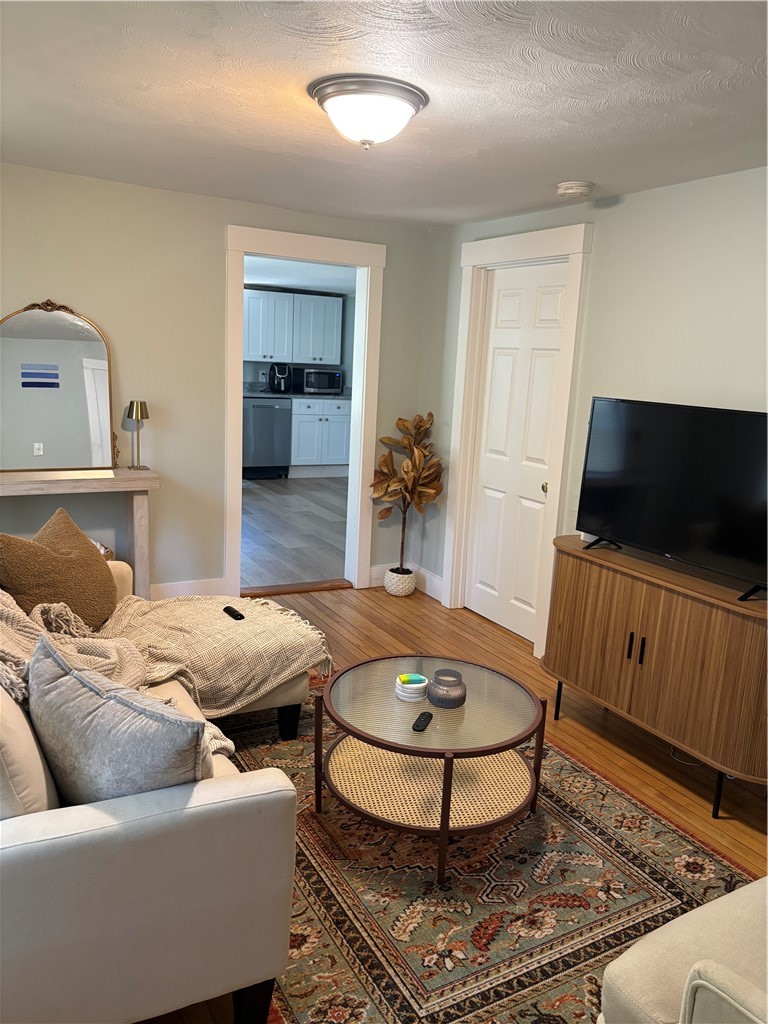 10 Robinson Street, Unit A Narragansett, RI 02882 - Photo 5 of 11