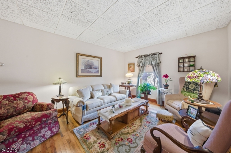 92 Mt Hope Road Rockaway, NJ 07866 - Photo 3 of 45