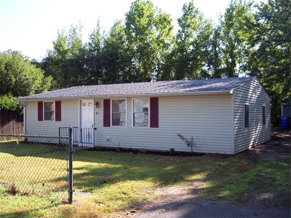 47 Brandon Avenue Springfield, MA 01119 - Photo 1 of 20 Gallery Image 1