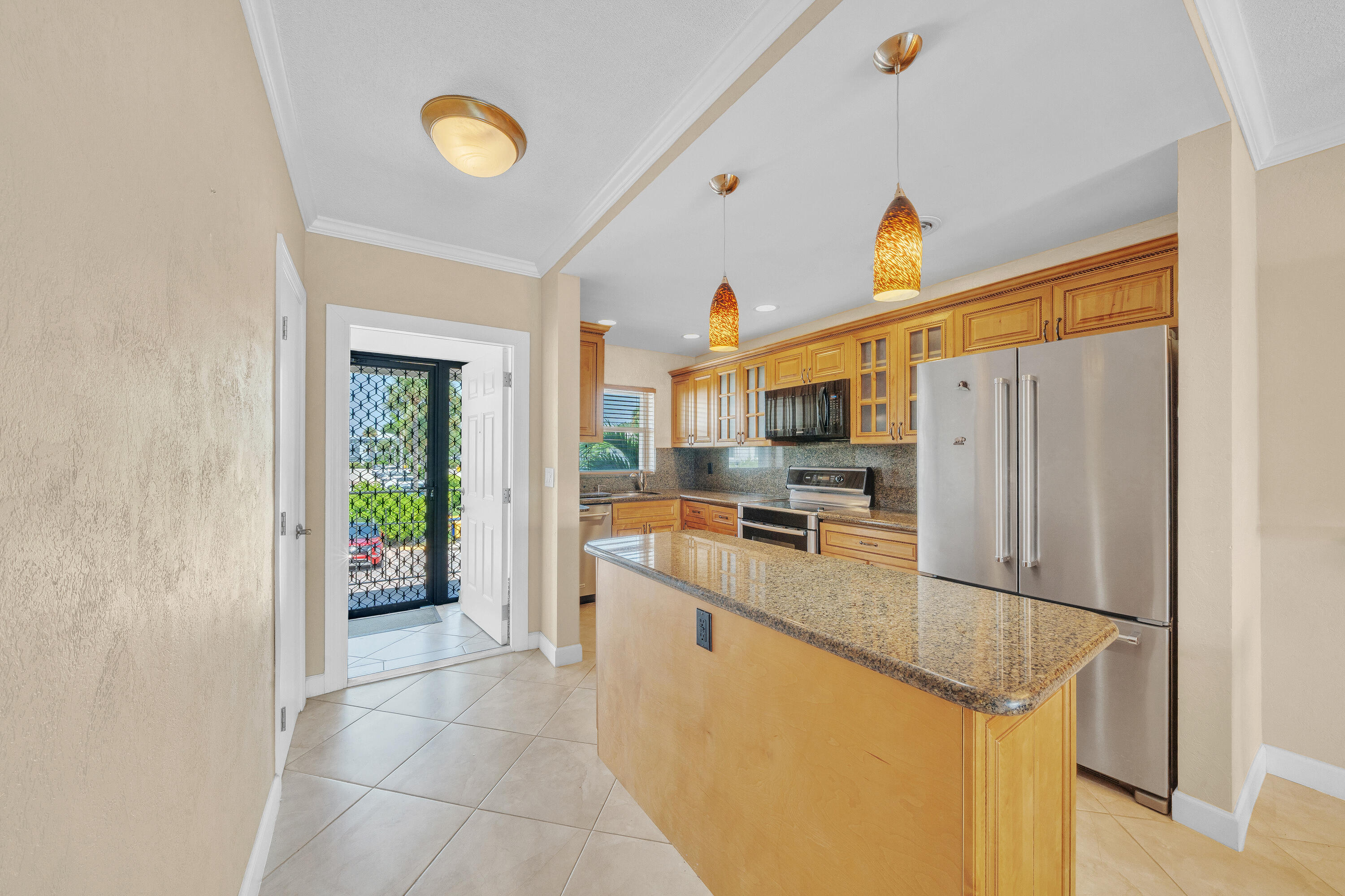 711 Northeast Harbour Terrace, Unit 409 Boca Raton, FL 33431 - Photo 8 of 42 Kitchen