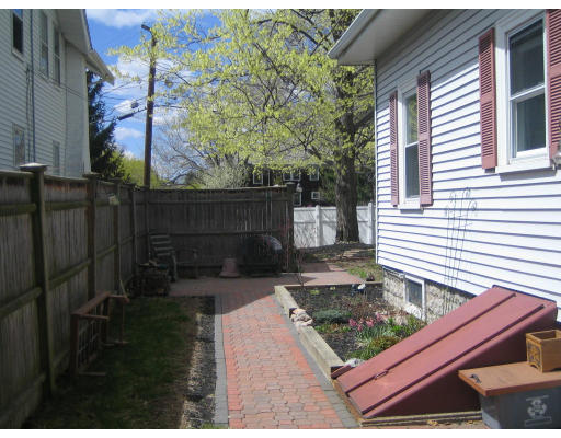 38 Hamblin Road Waltham, MA 02453 - Photo 14 of 16
