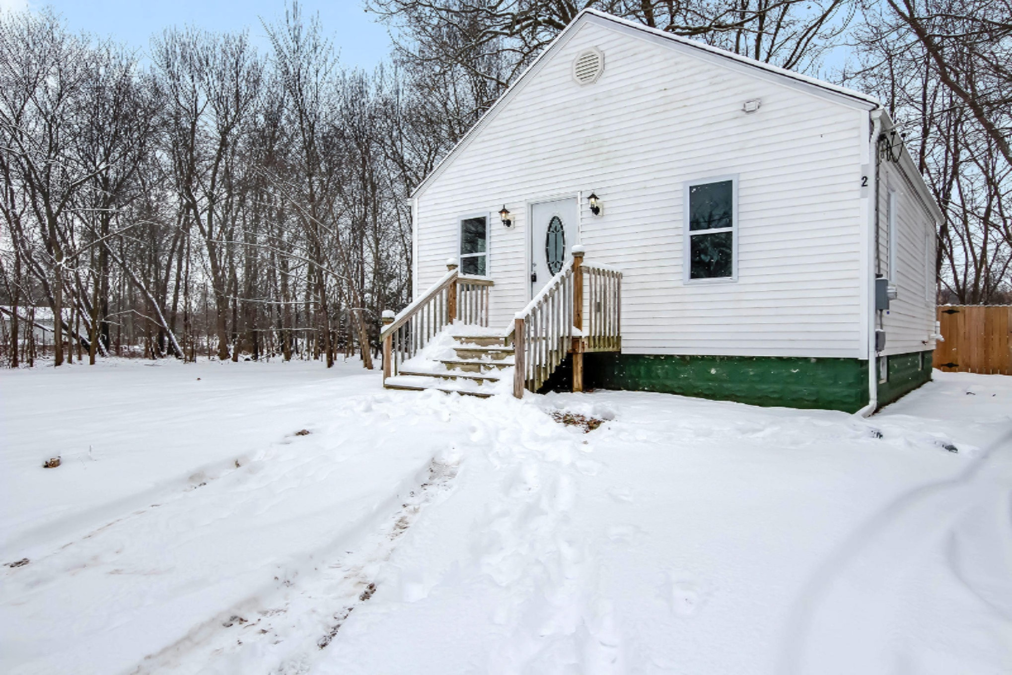 626 Ruth Street Portage, MI 49002 - Photo 1 of 13 Exterior