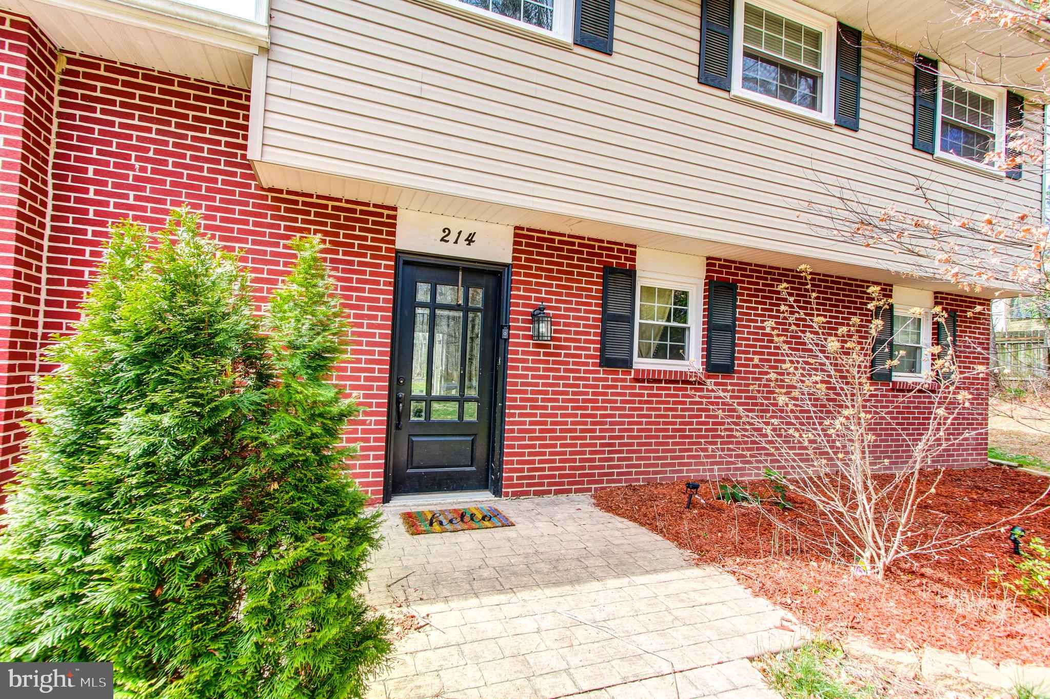 214 Chalfont Road Chalfont, PA 18914 - Photo 4 of 43 Gallery Image 4