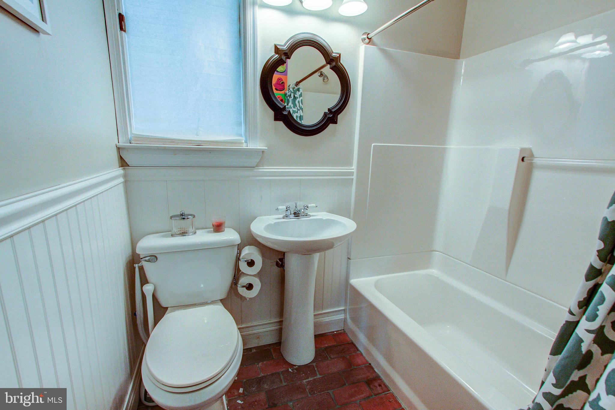214 Chalfont Road Chalfont, PA 18914 - Photo 35 of 43 Gallery Image 35