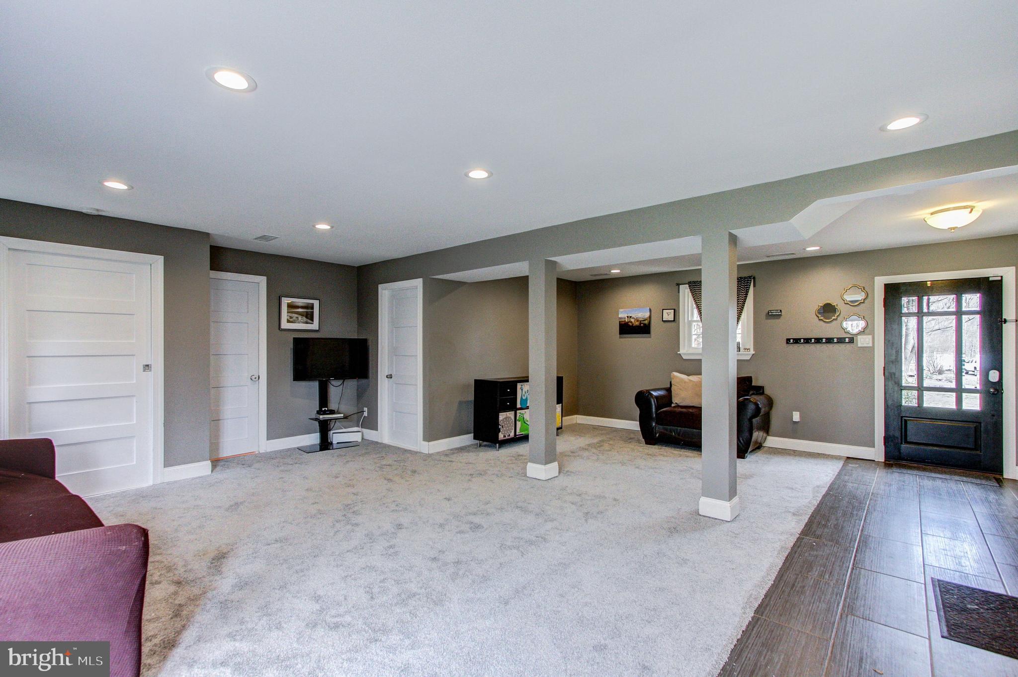 214 Chalfont Road Chalfont, PA 18914 - Photo 10 of 43 Gallery Image 10