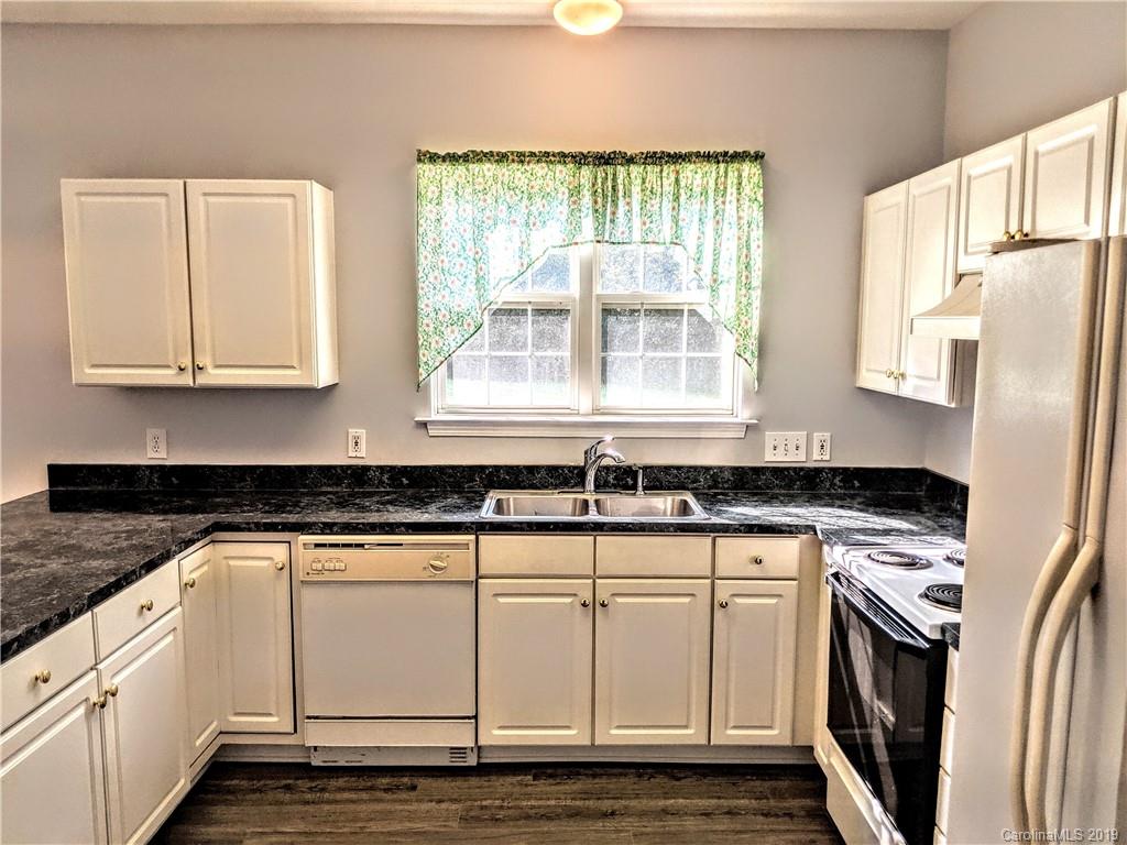 811 Clearbrook Road Matthews, NC 28105 - Photo 15 of 25