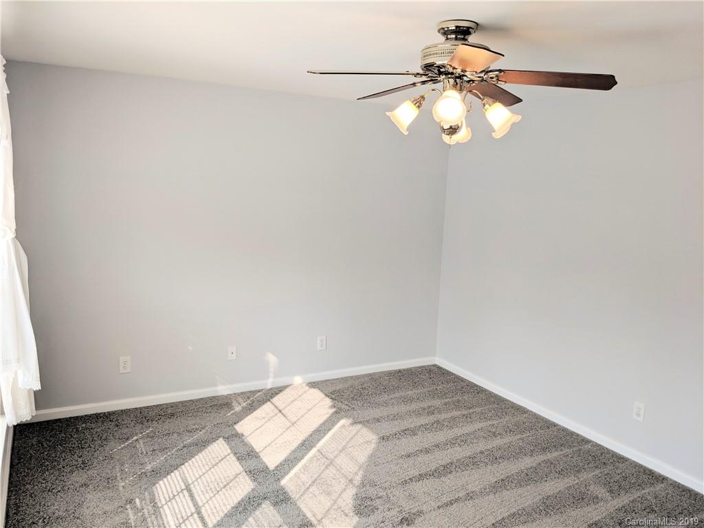 811 Clearbrook Road Matthews, NC 28105 - Photo 10 of 25