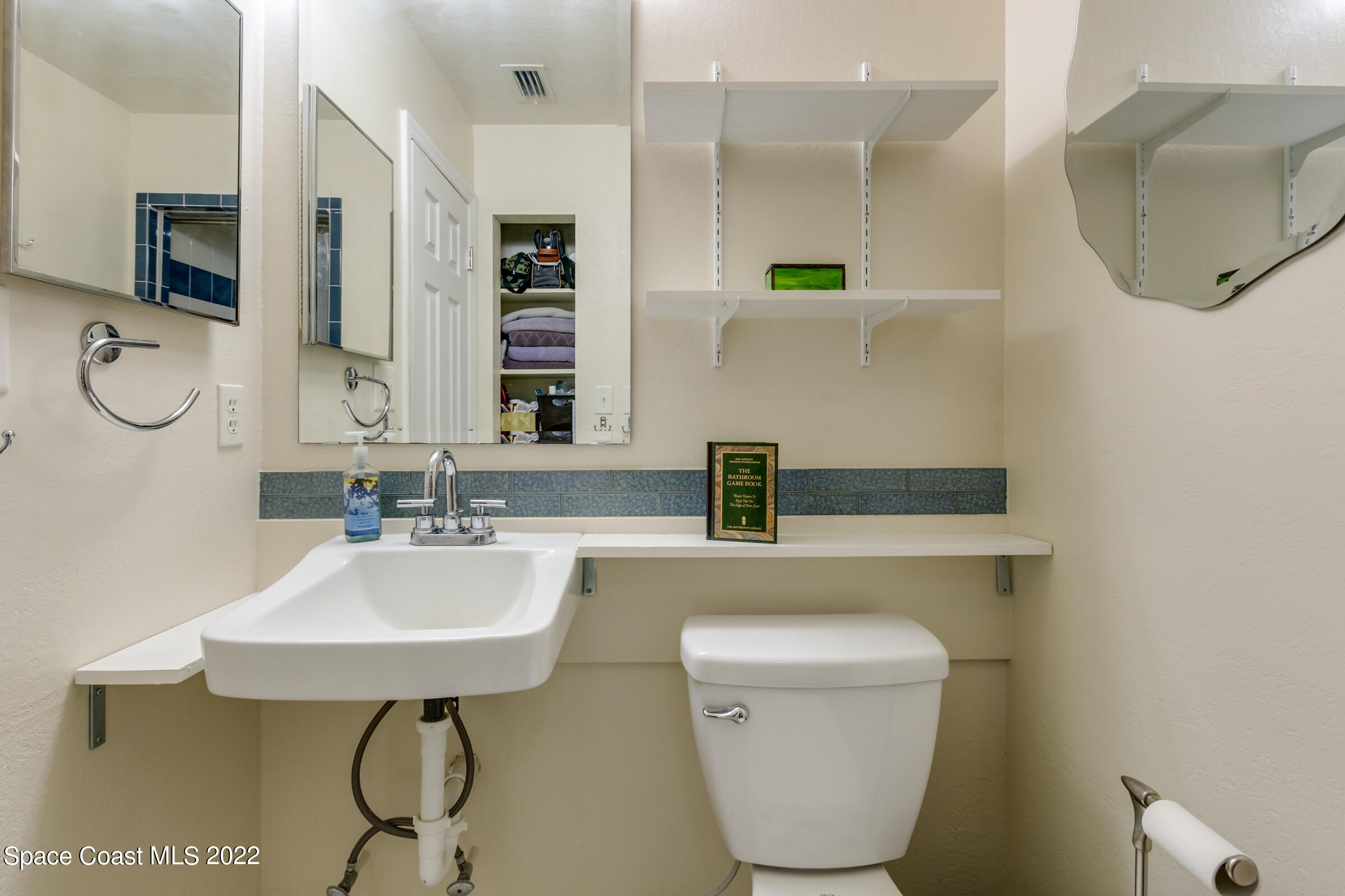 1136 Wing Road Southwest Palm Bay, FL 32908 - Photo 18 of 40 1136-Wing-207.jpg-FULL