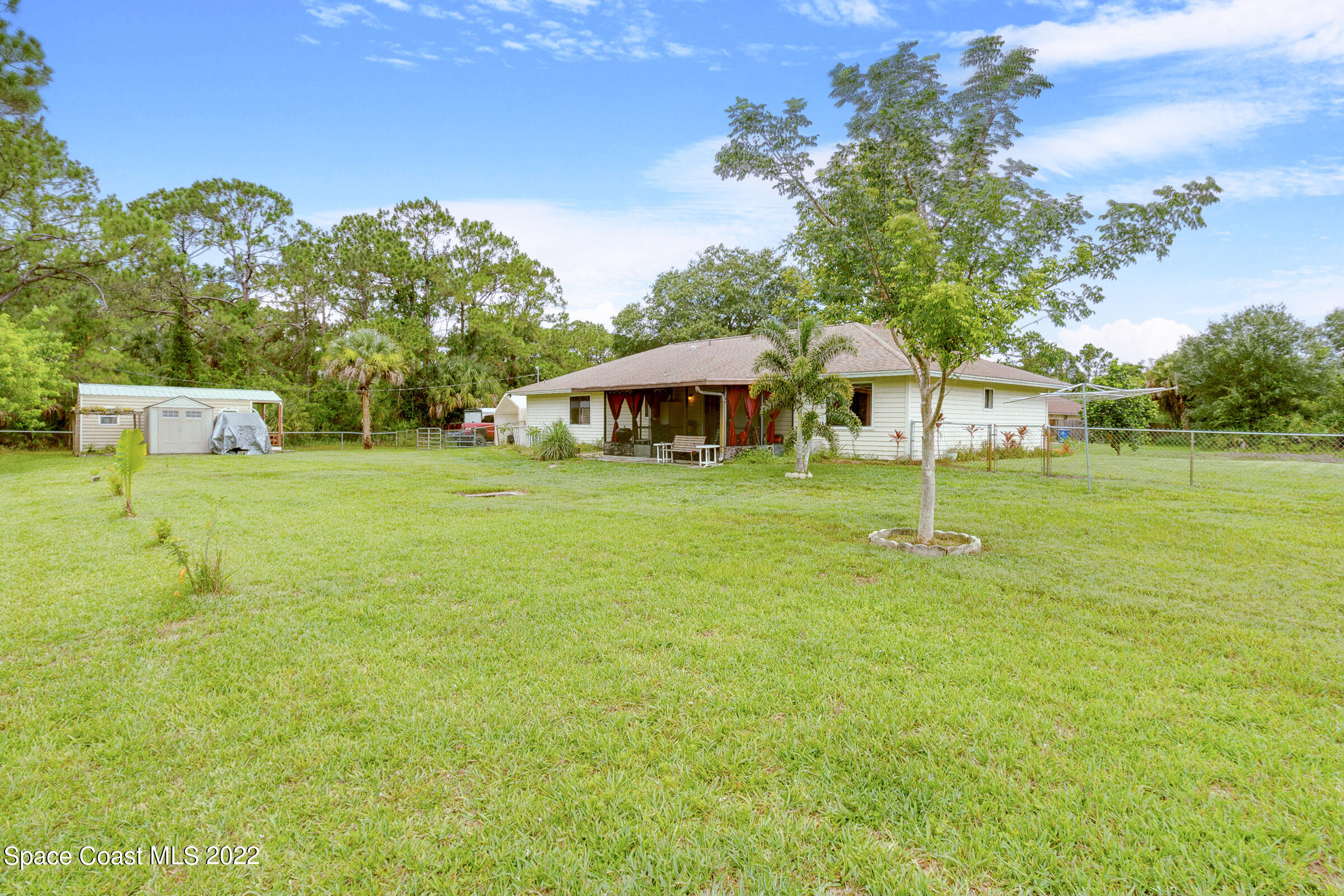 1136 Wing Road Southwest Palm Bay, FL 32908 - Photo 5 of 40 1136-Wing-152.jpg-FULL