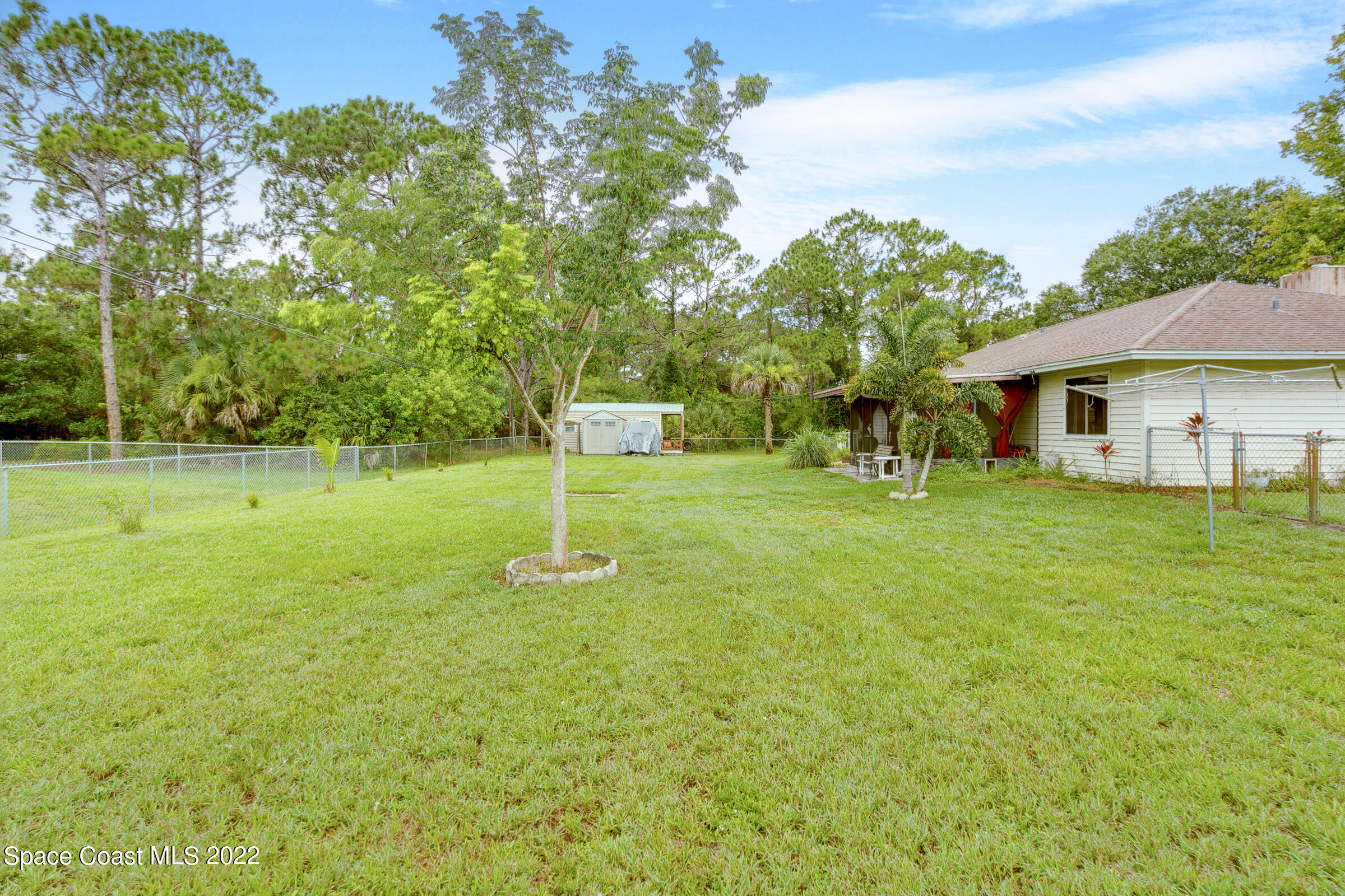 1136 Wing Road Southwest Palm Bay, FL 32908 - Photo 6 of 40 1136-Wing-153.jpg-FULL