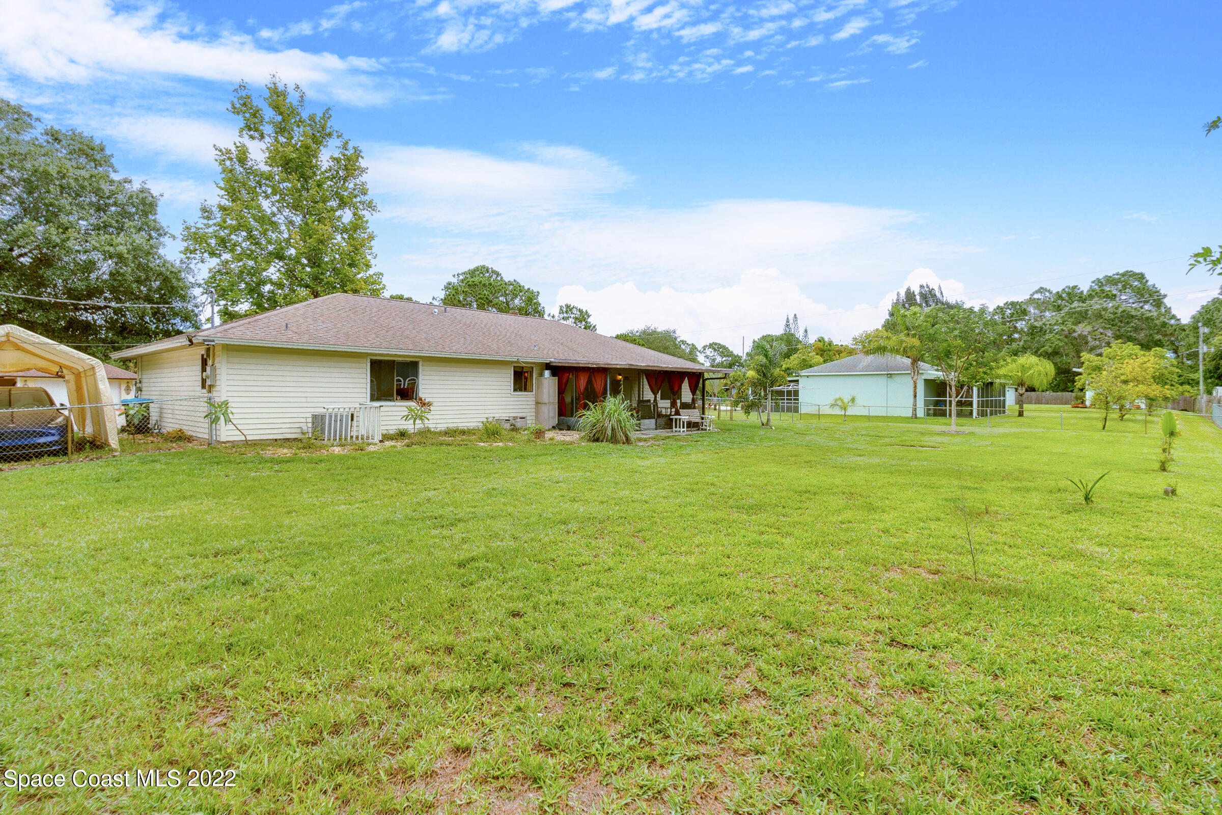 1136 Wing Road Southwest Palm Bay, FL 32908 - Photo 7 of 40 1136-Wing-155.jpg-FULL