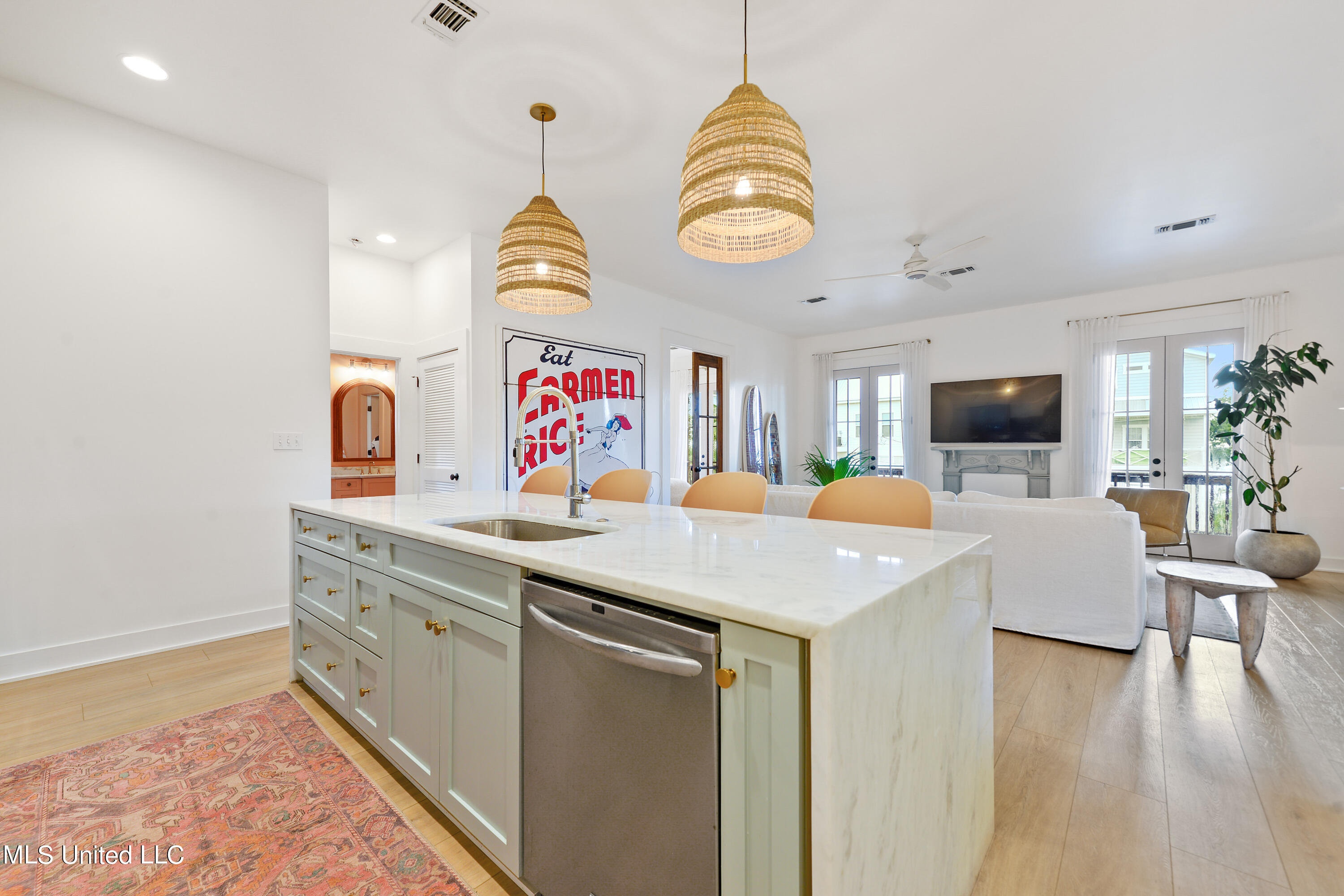 218 Front Street Pass Christian, MS 39571 - Photo 12 of 34 013