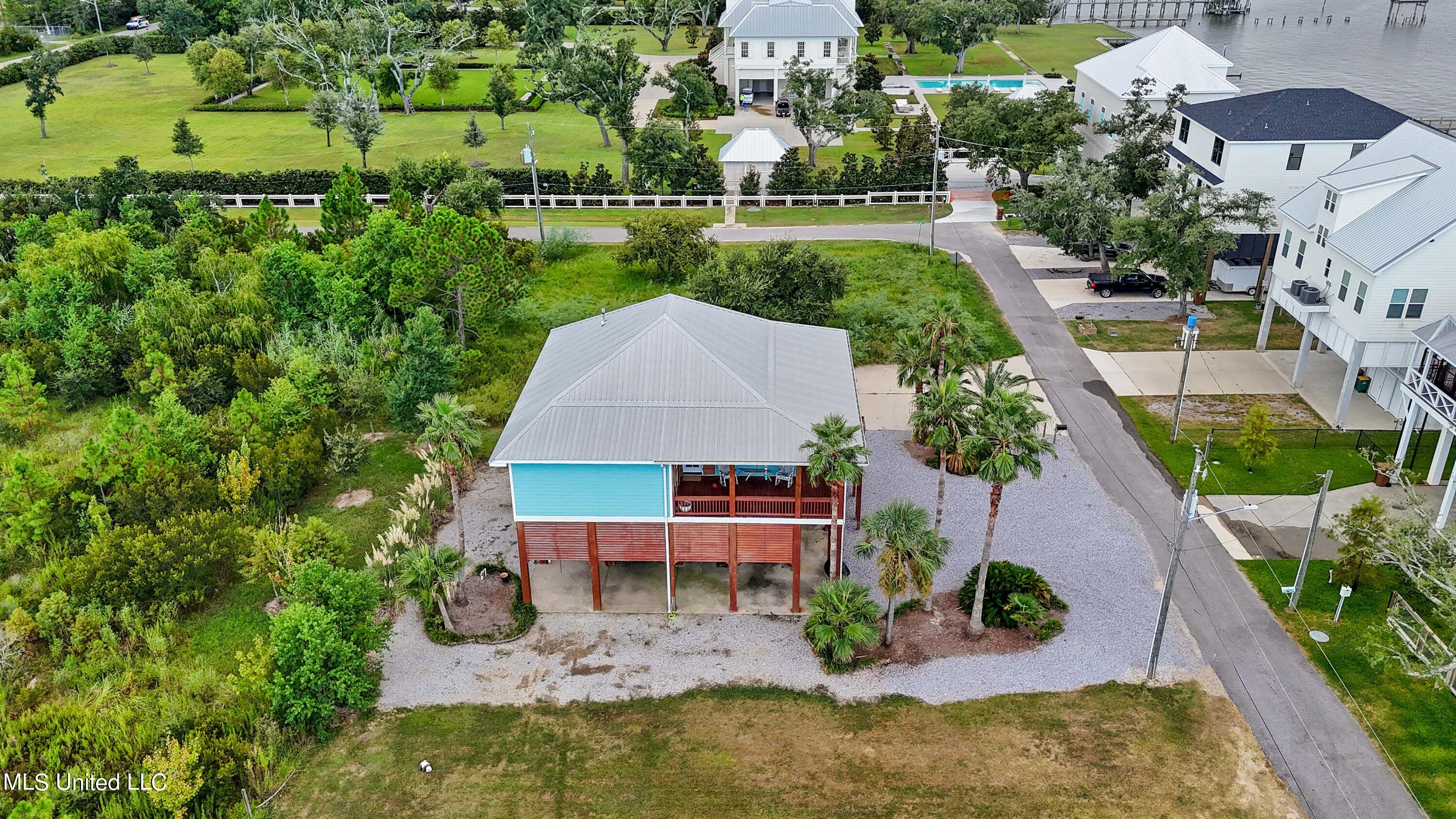 218 Front Street Pass Christian, MS 39571 - Photo 26 of 34 030