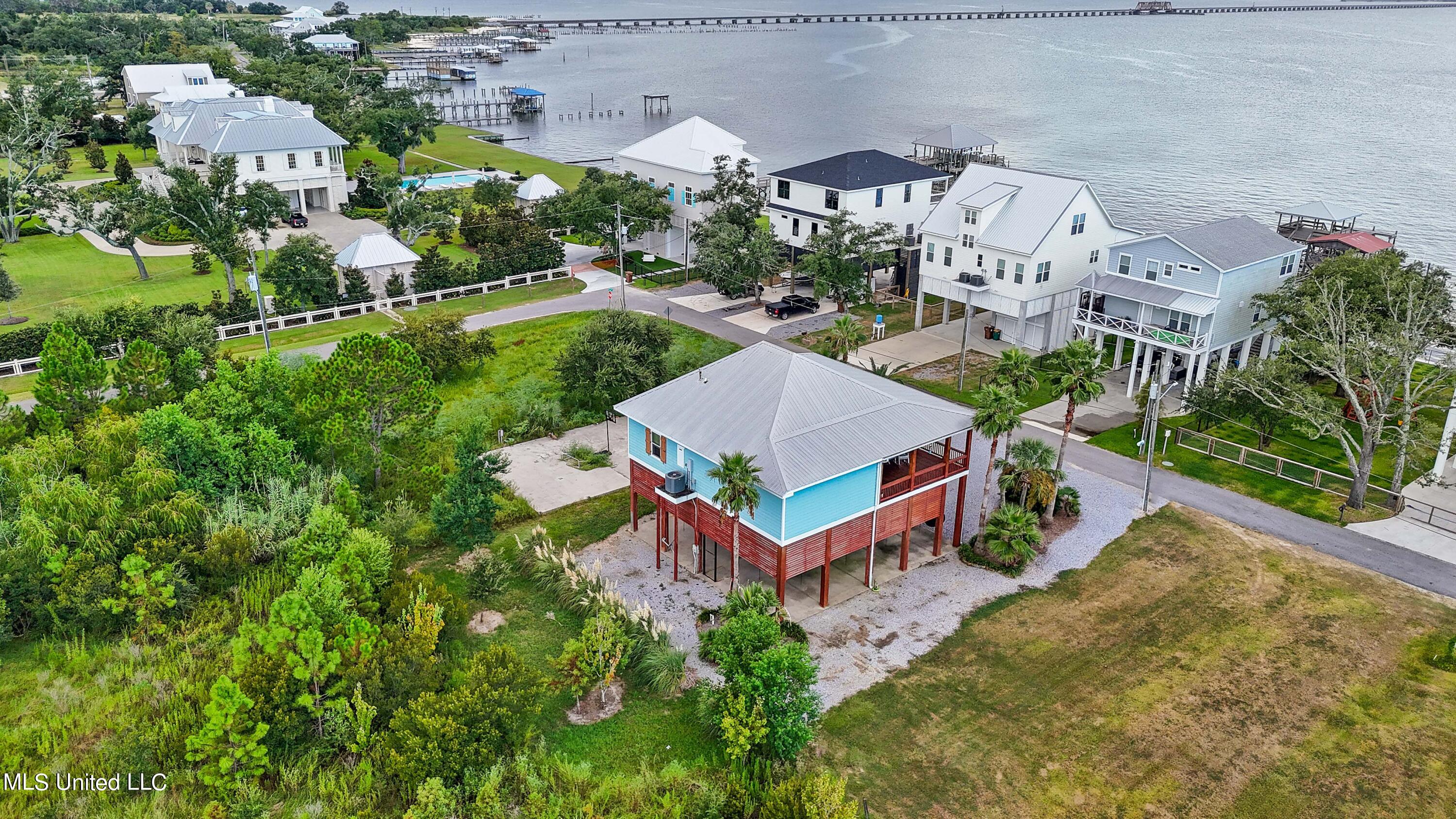 218 Front Street Pass Christian, MS 39571 - Photo 27 of 34 031