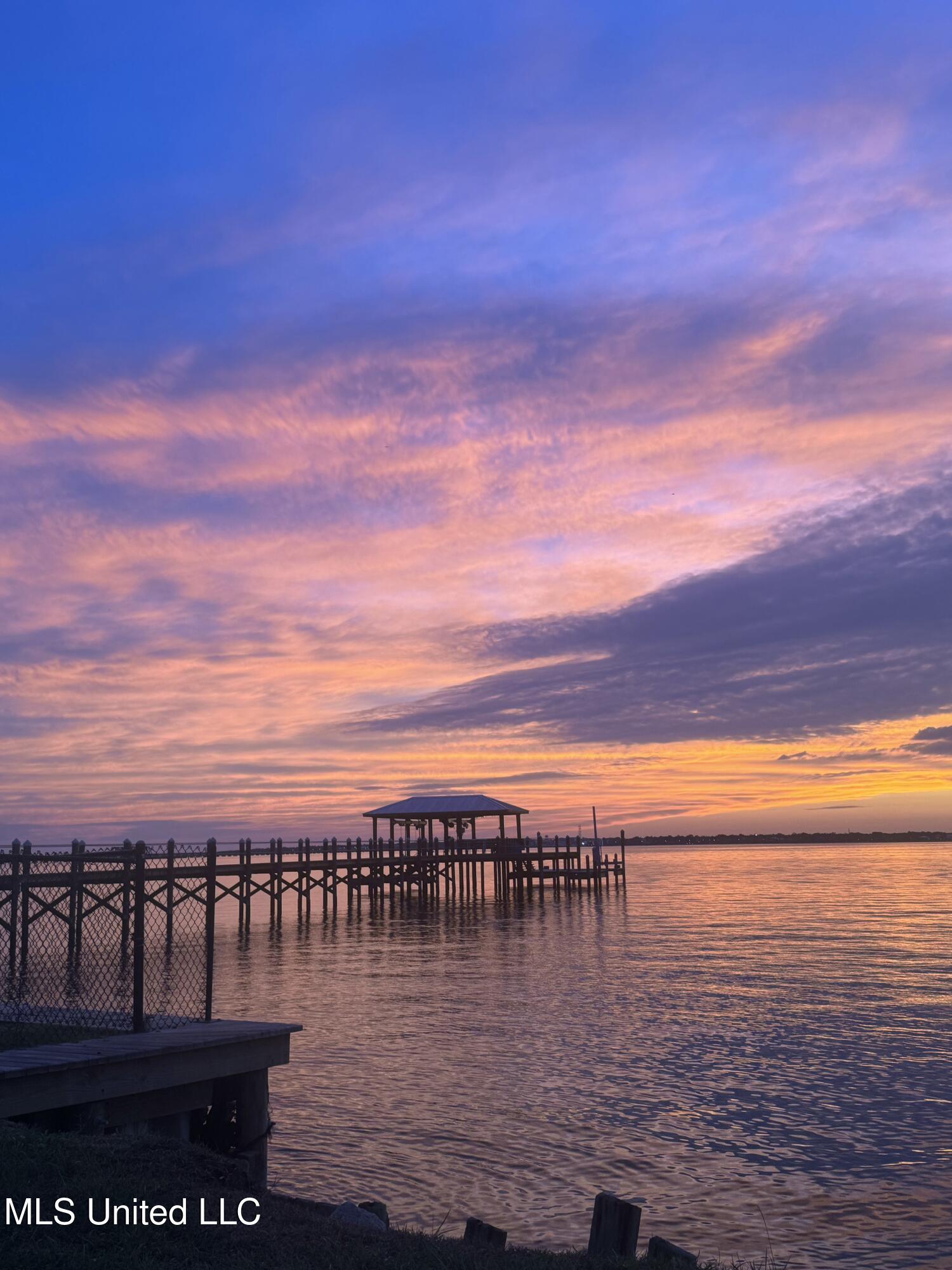 218 Front Street Pass Christian, MS 39571 - Photo 30 of 34 IMG_5109